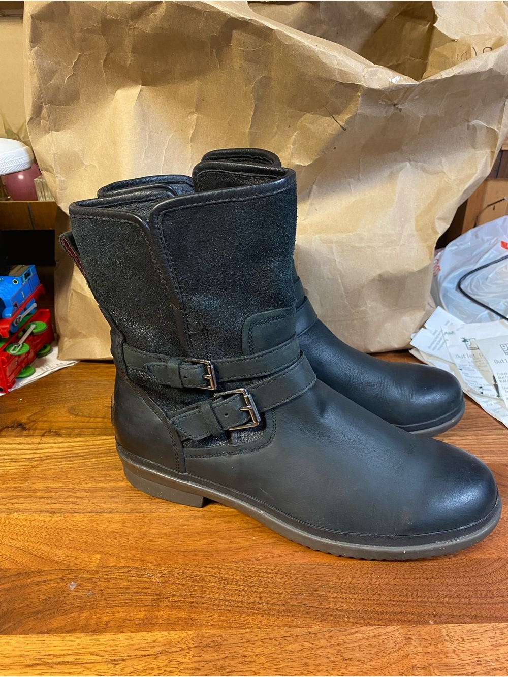 UGG Simmens Waterproof Black Leather Suede Moto Buckle Boots 1008439 Womens 10